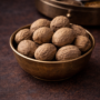 Sandige At Doors - Nutmeg _ Jaakai